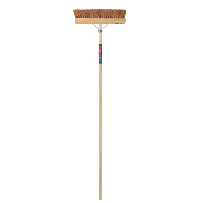 Talen Tools Kamerveger Kokos 40 cm met Houten Steel 150 cm BB34C Talen Tools Kamerveger Kokos 40 cm met Houten Steel 150 cm BB34C